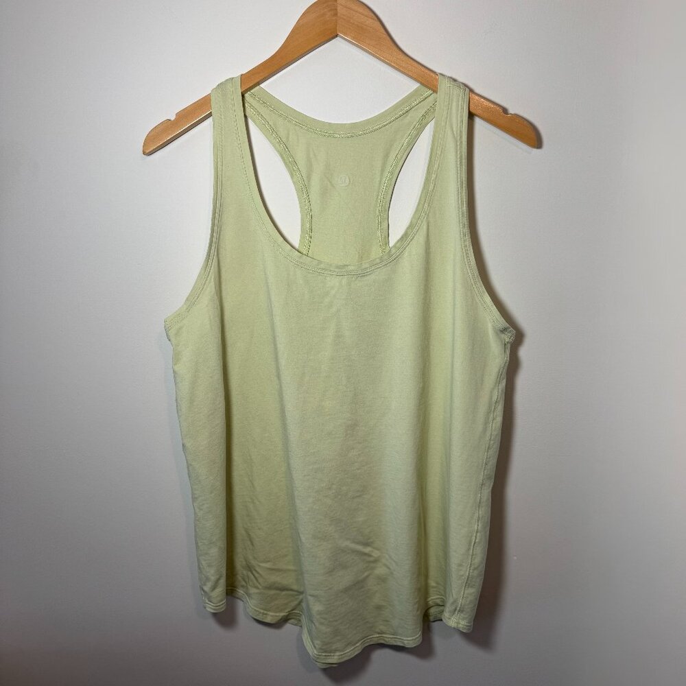 Lululemon Womens Racerback Tank Top in Light Green, Size 10